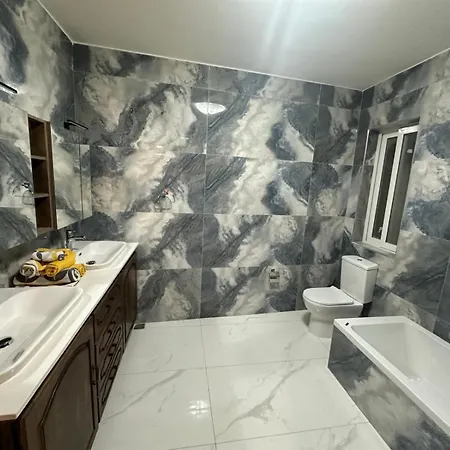 R2 Double Room Shared Toilet Gzira * Gzira